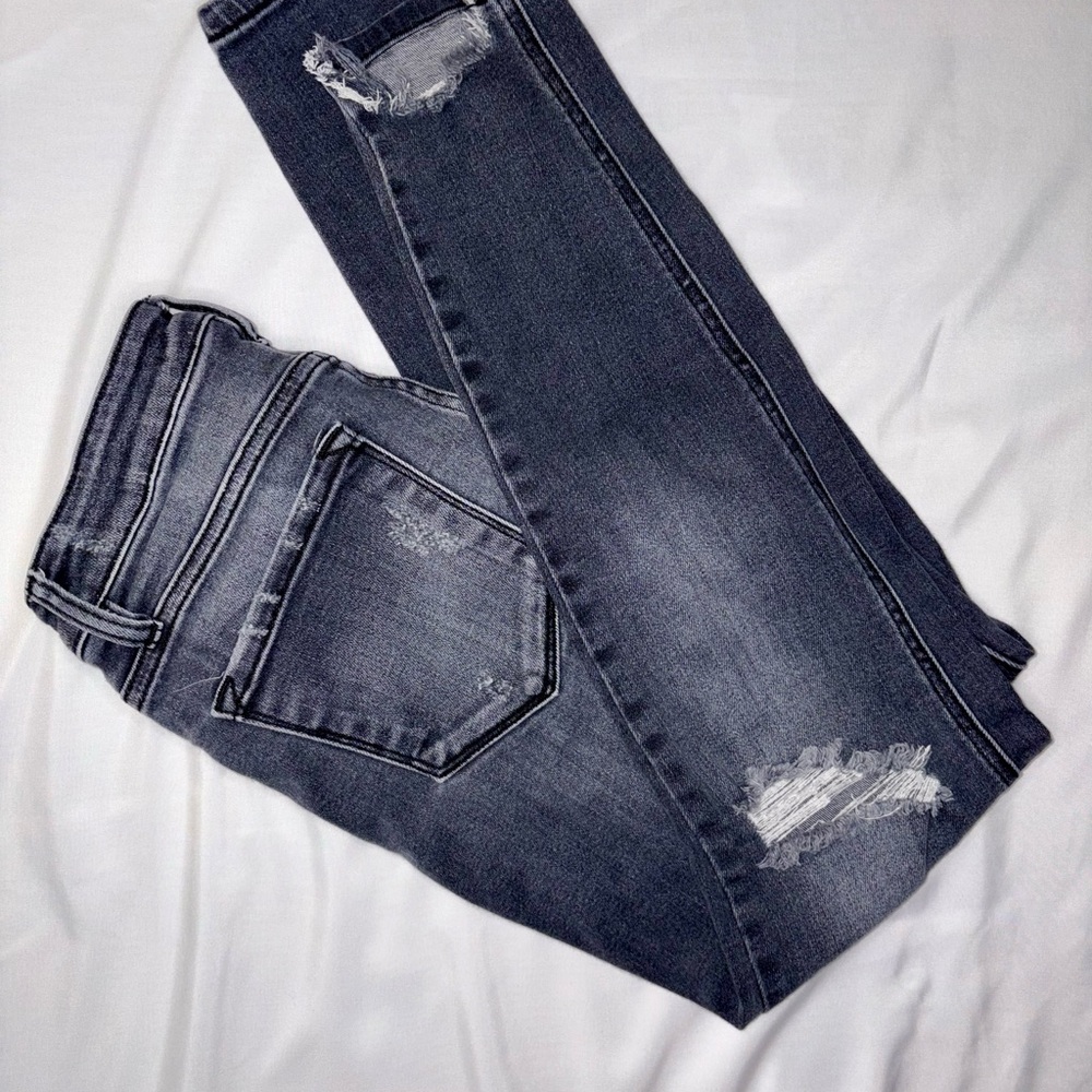 Stylish black ripped skinny Jeans for Women